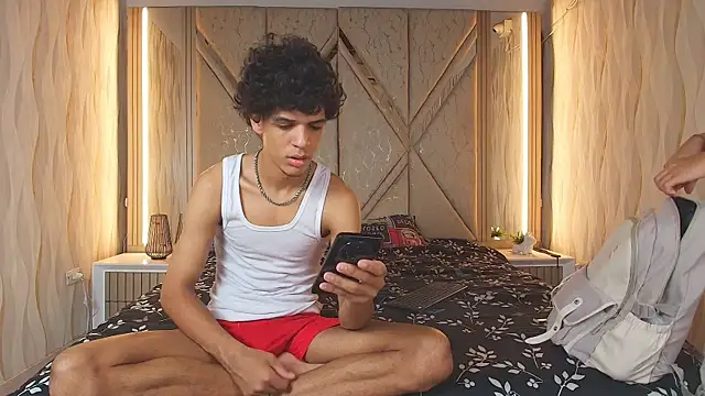 Hotcouple 222 online show from June 9, 2026, 1:23 pm