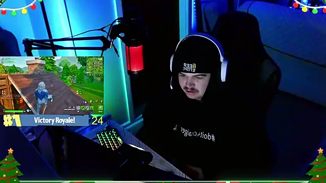 Snapshot of Bigboyballen chatting on December 15, 2025, 12:15 am Bigboyballen online show from December 15, 2025, 12:15 am