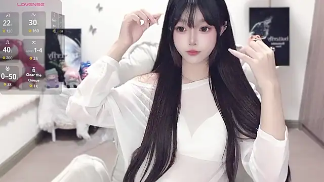 Snapshot of -EEBABY chatting on October 28, 2025, 1:14 pm -EEBABY online show from October 28, 2025, 1:14 pm