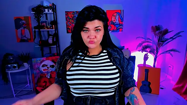 Snapshot of MaryHarrys chatting on October 14, 2025, 8:20 pm MaryHarrys online show from October 14, 2025, 8:20 pm