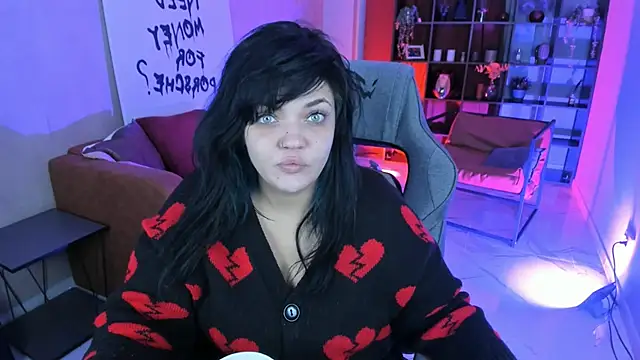 Snapshot of MaryHarrys chatting on November 3, 2025, 2:24 am MaryHarrys online show from November 3, 2025, 2:24 am