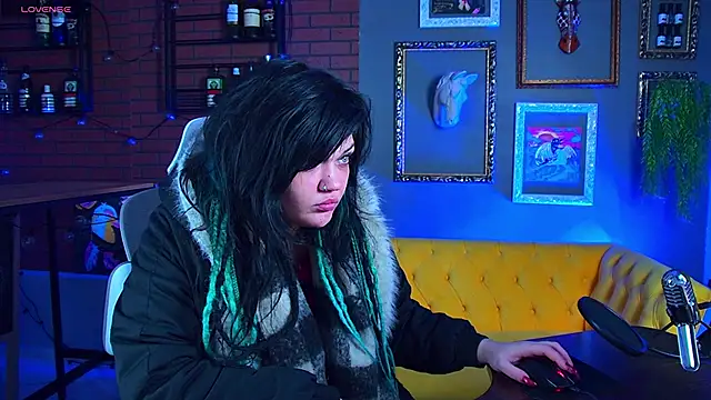 Snapshot of MaryHarrys chatting on December 5, 2025, 2:31 am MaryHarrys online show from December 5, 2025, 2:31 am