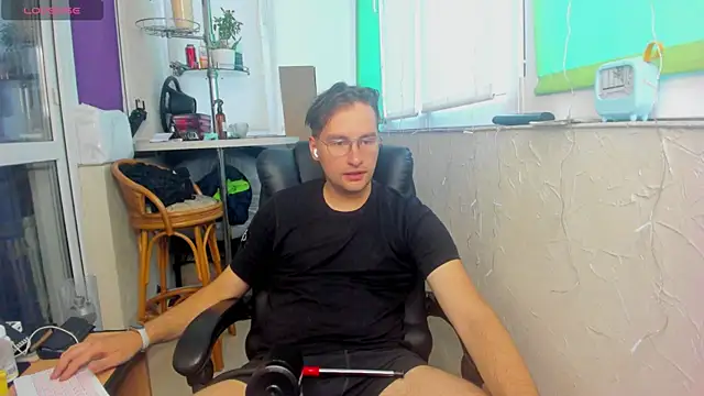 Snapshot of romiosabrino chatting on July 10, 2026, 5:59 pm romiosabrino online show from July 10, 2026, 5:59 pm