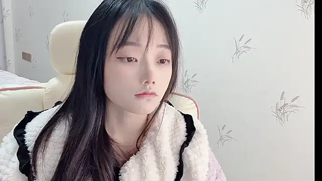 puppy-999 online show from November 17, 2025, 10:21 am