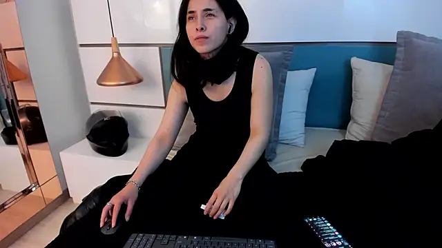 Ashkoreh online show from May 29, 2026, 7:45 pm