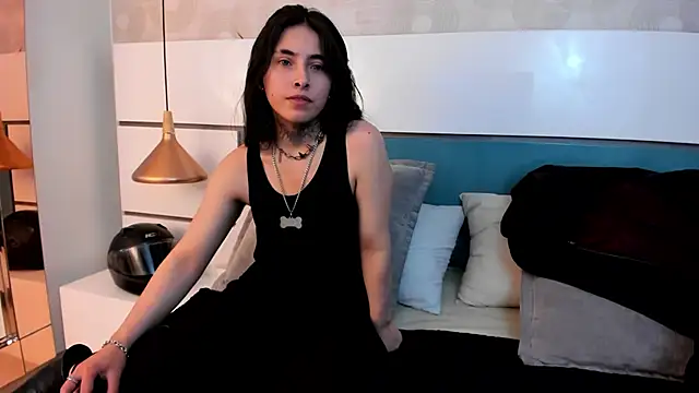 Ashkoreh online show from June 1, 2026, 9:16 pm