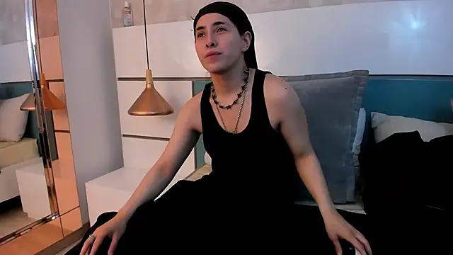 Ashkoreh online show from June 13, 2026, 7:56 pm
