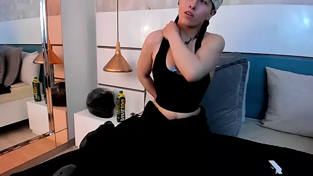 Ashkoreh online show from July 27, 2026, 8:16 pm