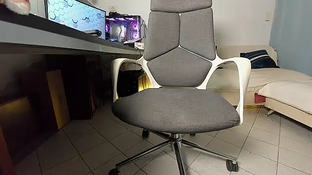 Snapshot of DiositoHerus chatting on February 24, 2026, 3:37 am DiositoHerus online show from February 24, 2026, 3:37 am