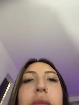 Adaara Rey online show from March 4, 2026, 7:53 pm