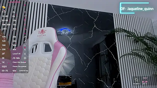 daisyblushh online show from September 8, 2025, 7:24 pm