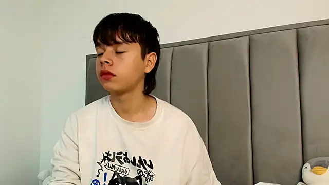 Snapshot of nico_leroy chatting on September 20, 2025, 1:12 pm nico leroy online show from September 20, 2025, 1:12 pm