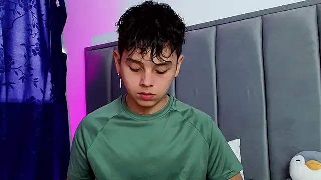 Snapshot of nico_leroy chatting on November 16, 2025, 7:52 pm nico leroy online show from November 16, 2025, 7:52 pm