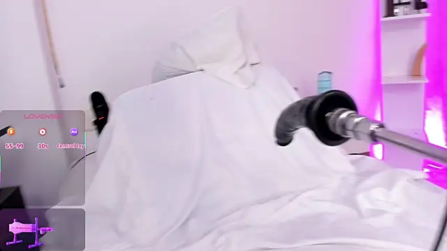 arynaughty20 online show from February 10, 2026, 1:10 am