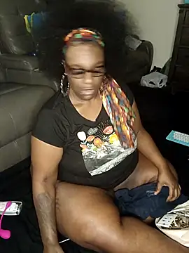 Thickkemzz41 online show from May 13, 2026, 9:39 am