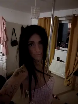 Snapshot of Tannedtattooed69 chatting on February 3, 2026, 3:15 am Tannedtattooed69 online show from February 3, 2026, 3:15 am