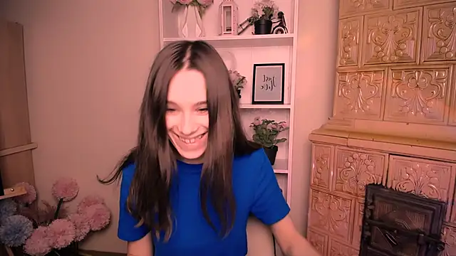 Snapshot of RosaRay_ chatting on May 9, 2026, 6:18 am RosaRay online show from May 9, 2026, 6:18 am