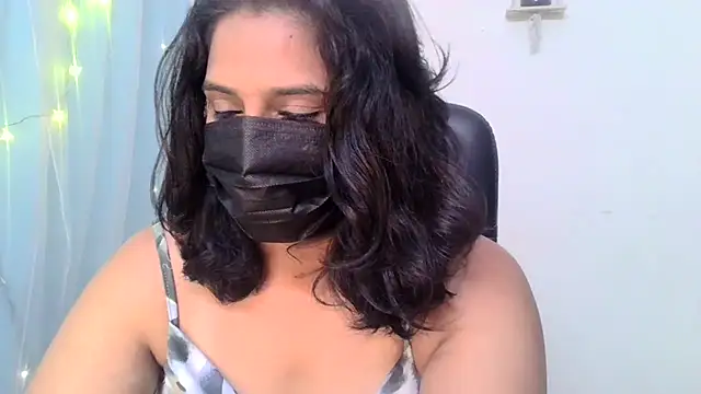 Snapshot of Karan_Ash chatting on November 27, 2025, 7:32 am Karan Ash online show from November 27, 2025, 7:32 am