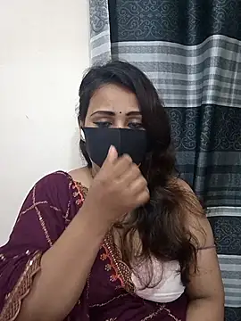 Snapshot of Mow_955 chatting on September 16, 2025, 8:32 pm Mow 955 online show from September 16, 2025, 8:32 pm