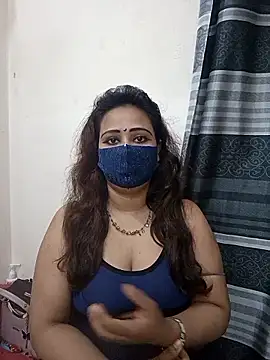 Snapshot of Mow_955 chatting on September 24, 2025, 6:00 pm Mow 955 online show from September 24, 2025, 6:00 pm