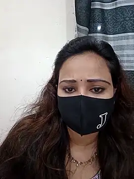 Snapshot of Mow_955 chatting on October 6, 2025, 7:11 pm Mow 955 online show from October 6, 2025, 7:11 pm