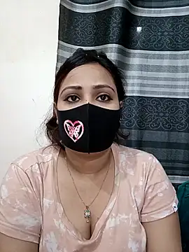 Snapshot of Mow_955 chatting on October 24, 2025, 6:59 pm Mow 955 online show from October 24, 2025, 6:59 pm