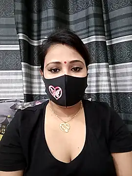 Snapshot of Mow_955 chatting on November 9, 2025, 6:28 pm Mow 955 online show from November 9, 2025, 6:28 pm