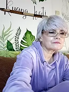 Catty Lady online show from February 3, 2026, 7:30 pm