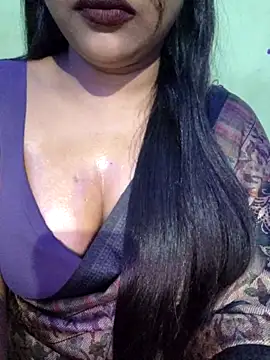 Snapshot of JIYA-04 chatting on November 12, 2025, 1:00 pm JIYA-04 online show from November 12, 2025, 1:00 pm