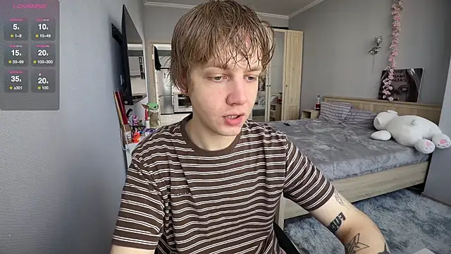 Snapshot of olivertasty chatting on July 20, 2026, 12:29 pm olivertasty online show from July 20, 2026, 12:29 pm