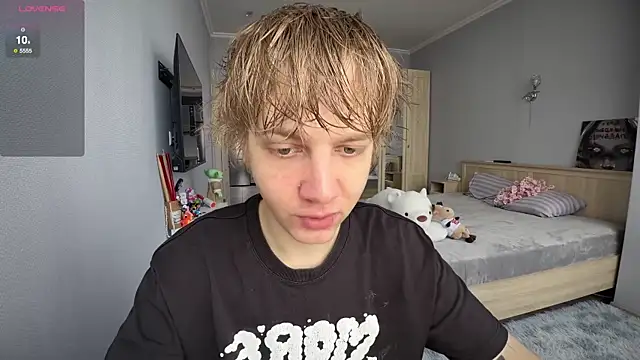 Snapshot of olivertasty chatting on July 22, 2026, 10:40 am olivertasty online show from July 22, 2026, 10:40 am