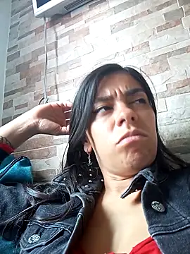 Snapshot of SharonDustLove chatting on November 15, 2025, 3:52 pm SharonDustLove online show from November 15, 2025, 3:52 pm