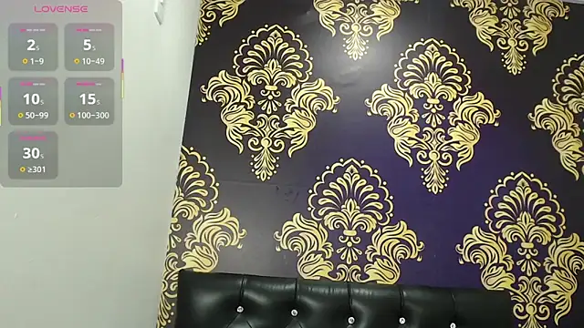 Snapshot of BigBoobs_Goddess chatting on November 21, 2025, 11:31 am BigBoobs Goddess online show from November 21, 2025, 11:31 am