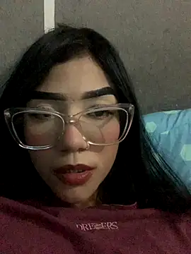 Snapshot of ElaRose_12 chatting on November 15, 2025, 6:48 pm ElaRose 12 online show from November 15, 2025, 6:48 pm