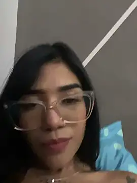 ElaRose 12 online show from February 18, 2026, 11:33 pm