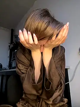 Naomi   Rias online show from November 4, 2025, 2:43 am