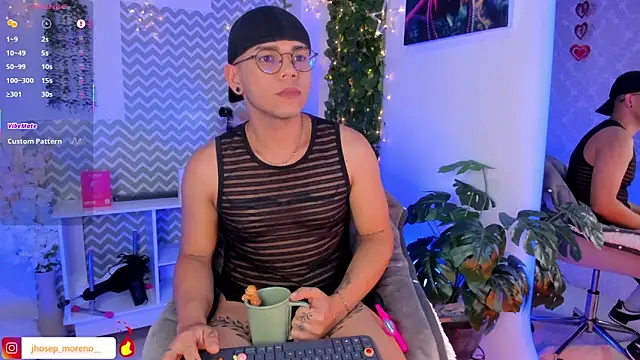 jhosepMoreno online show from May 2, 2026, 11:59 am