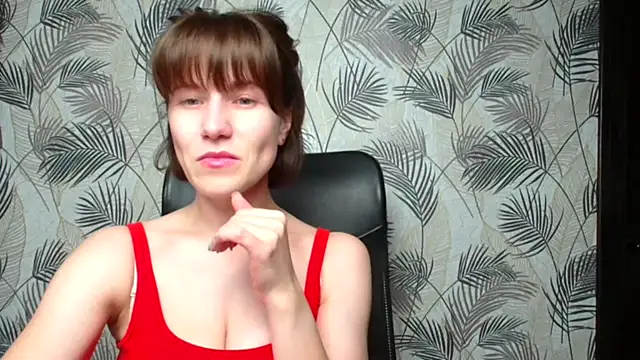 Snapshot of Kelly_Kisss chatting on September 20, 2025, 5:14 pm Kelly Kisss online show from September 20, 2025, 5:14 pm