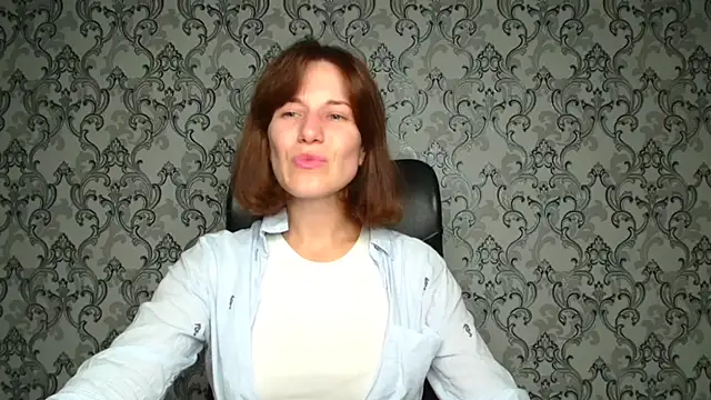 Snapshot of Kelly_Kisss chatting on October 30, 2025, 6:19 pm Kelly Kisss online show from October 30, 2025, 6:19 pm