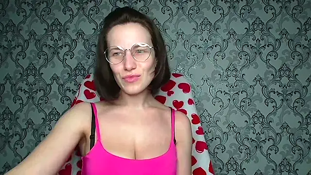Kelly Kisss online show from March 23, 2026, 1:04 pm