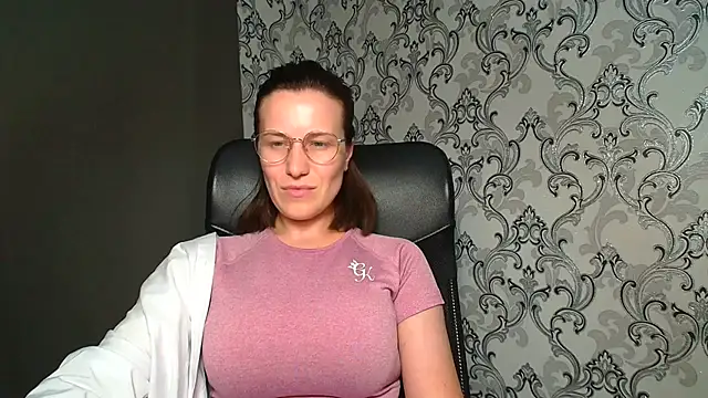 Kelly Kisss online show from July 28, 2026, 12:48 pm