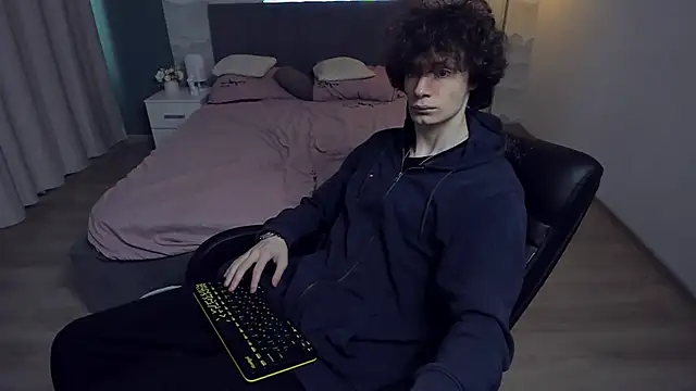 Edvard Blare online show from September 10, 2025, 2:39 pm