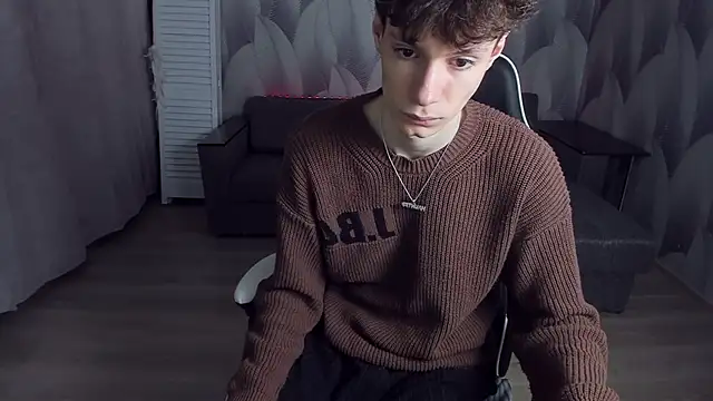 Edvard Blare online show from October 19, 2025, 7:14 pm