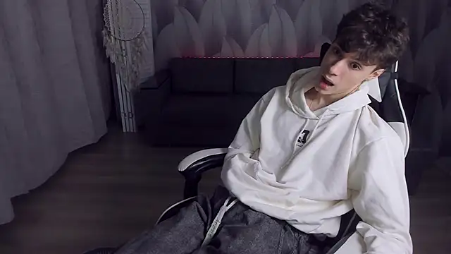 Edvard Blare online show from October 23, 2025, 4:06 pm