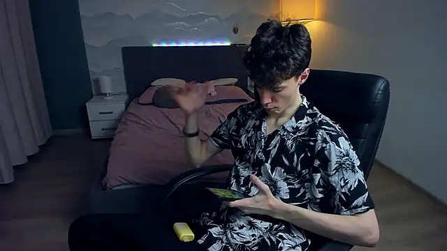 Edvard Blare online show from October 29, 2025, 2:30 pm