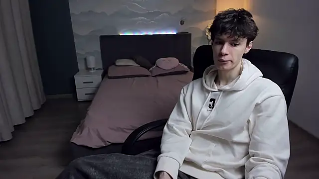 Edvard Blare online show from November 20, 2025, 2:39 pm