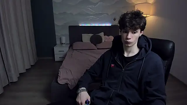 Edvard Blare online show from November 21, 2025, 1:43 pm