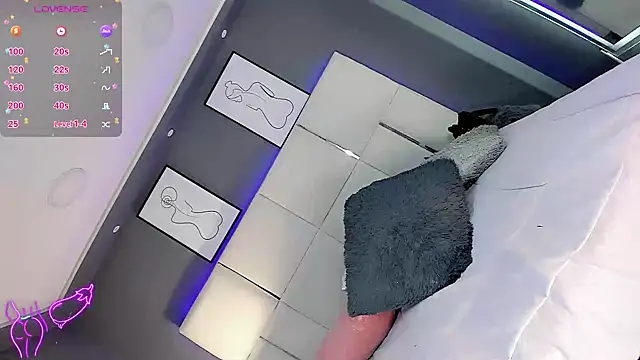 LiaFernandaa online show from January 11, 2026, 1:16 pm