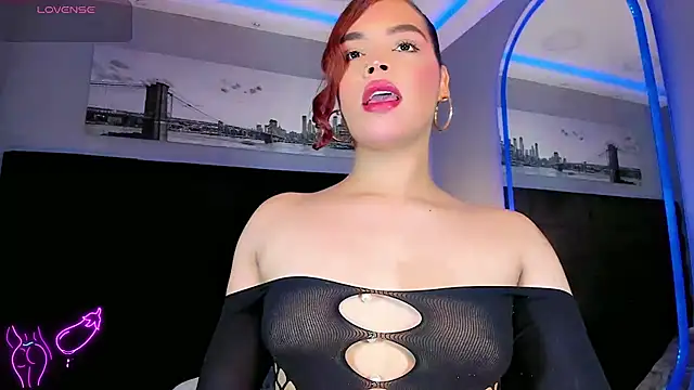 LiaFernandaa online show from July 14, 2026, 5:34 am