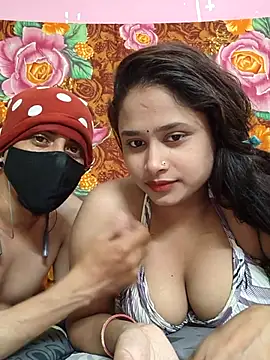 Seducing couple online show from April 24, 2026, 4:48 am
